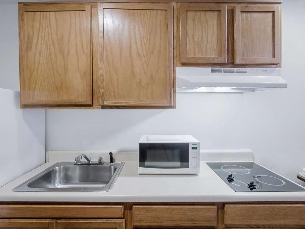 Extended Stay America Select Suites - Charleston - Ashley Phosphate Rd Hanahan 객실 사진